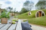 Vous pouvez maintenant louer 3 maisons de hobbit dans le Somerset