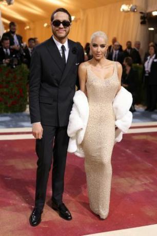 pete davidson et kim kardashian au gala du met