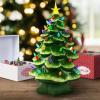 La cible a de beaux arbres de Noël en céramique pour votre décor