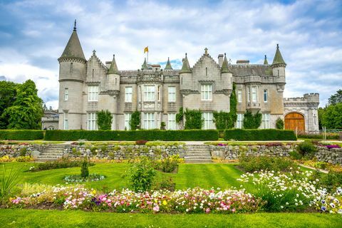 château de balmoral à l'intérieur de la maison de vacances préférée de la reine