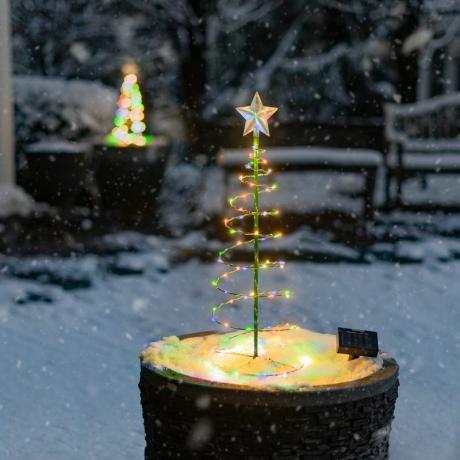 Arbre en spirale illuminé à l'énergie solaire pour l'extérieur