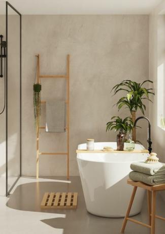 salle de bain en chêne avec accessoires de dunelm