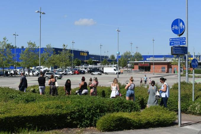 Ikea rouvre des magasins en Angleterre et en Irlande du Nord alors que le verrouillage du coronavirus s'atténue