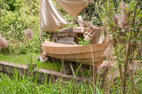 L'IBTC Lowestoft: Broadland Boatbuilder's Garden. Conçu par: Gary Breeze. Parrainé par: The International Boatbuilding Training College, Lowestoft. RHS Chelsea Flower Show 2017