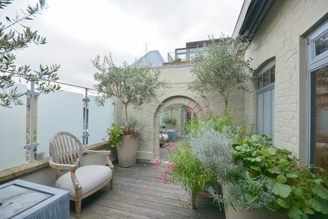 Camden Mews - terrasse - Savills - propriété - Suggs