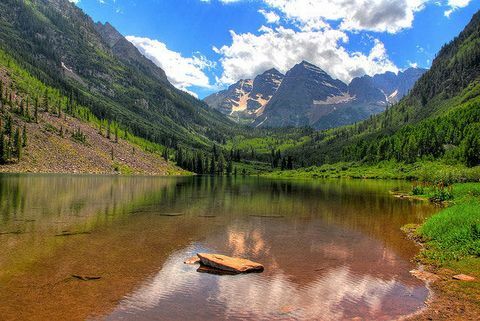 beaux paysages d'automne: cloches marron, tremble, colorado