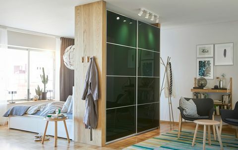 Chambre Ikea, armoire Pax