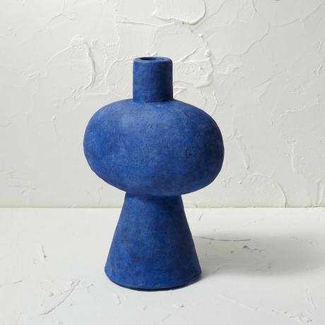 Vase figuratif en céramique bleu - Opalhouse™ conçu avec Jungalow™