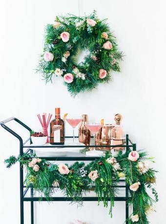 cointreau x the home edit voiture de bar festive