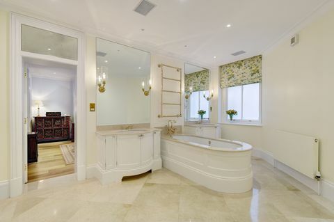 20 Albert Court - Kensington - salle de bain - Russell Simpson