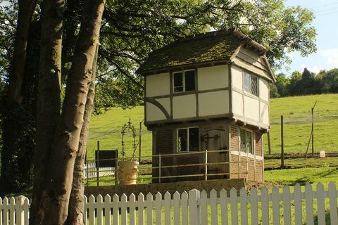 Chorleys Auctioneers - Wendy house à vendre