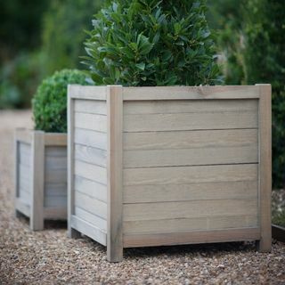 Jardinière en bois