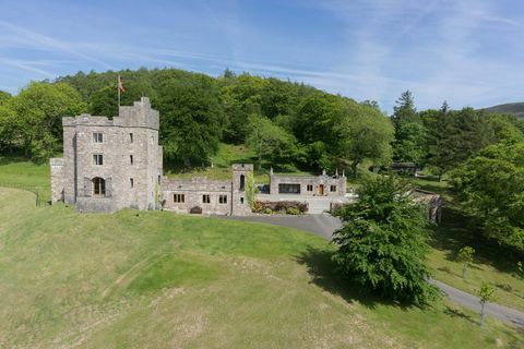 Castell Gyrn - Château de 6 chambres au Pays de Galles