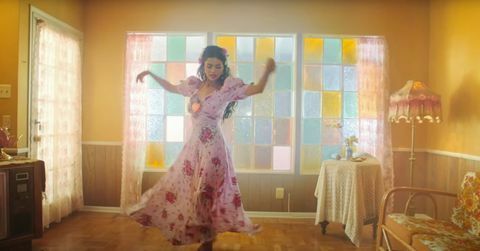 le salon du clip vidéo "de una vez" de selena gomez