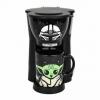 Vous pouvez obtenir une cafetière «Star Wars: The Mandalorian», avec une tasse Baby Yoda