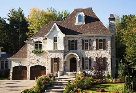 Extérieur d'une grande maison