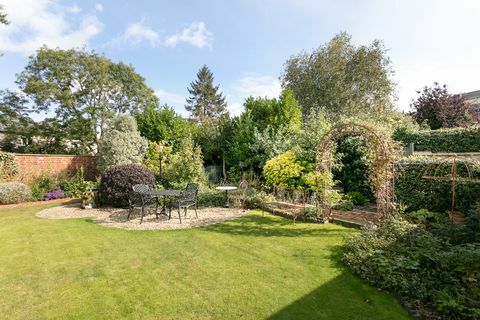 Propriété Knight Frank à vendre - jardin extérieur