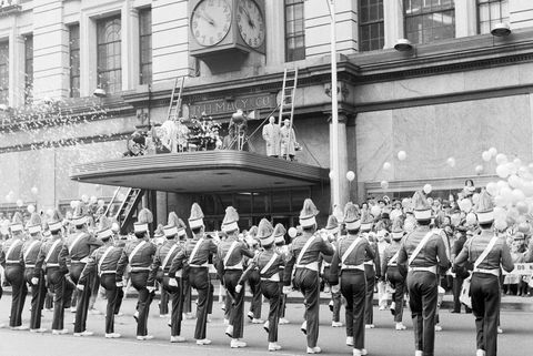 Fanfare à la parade de Thanksgiving de 1954 Macy