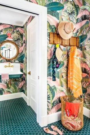 salle de bain charlotte lucas au design tropical