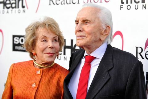 Kirk Douglas et Anne Buydens en 2012.