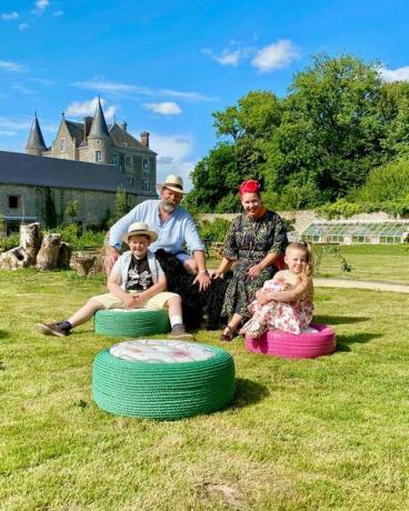 bite et ange pont de paille, évasion au château débrouillez-vous et réparez l'émission de télévision