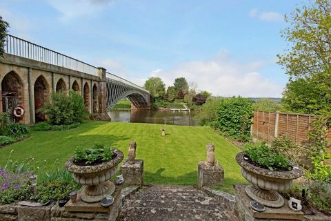 The Toll House - jardins - Mythe Bridge - Savills