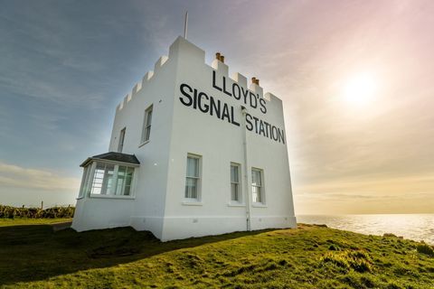 Lloyd's Signal Station, Le Lézard, Cornwall