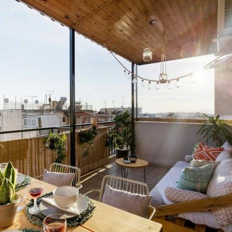 Loft chic et lumineux avec vue sur l'Acropole (72 $ / nuit)