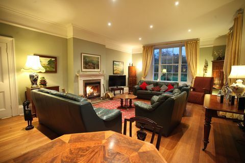 Portman Lodge - Durweston - Dorset - salon - Savills