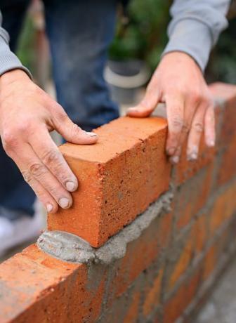 Tout est construit une brique à la fois