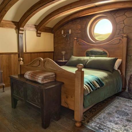 hobbiton du seigneur des anneaux est maintenant sur airbnb