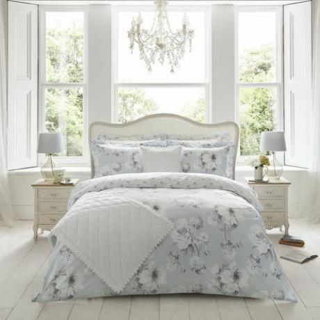 Collection de literie Dunelm avec Holly Willoughby