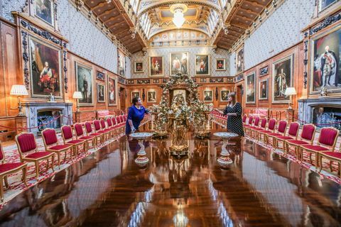 Le château de Windsor a dévoilé les décorations de Noël dans la chambre de Waterloo