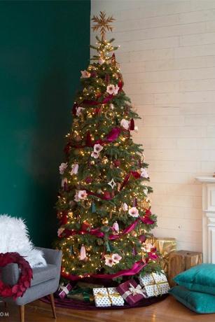 Arbre de Noël, décoration de Noël, Noël, décoration de Noël, arbre, épinette du Colorado, pin de l'Oregon, prix, réveillon de Noël, design d'intérieur,