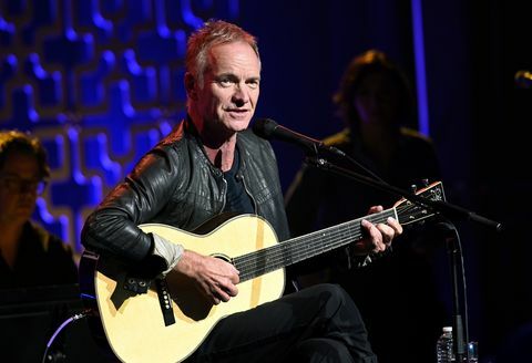 Burbank, Californie le 28 janvier sting il se produit sur scène à iheartradio live avec sting à théâtre iheartradio le 28 janvier 2020 à Burbank, Californie photo de andrew tothgetty images pour iheartmedia