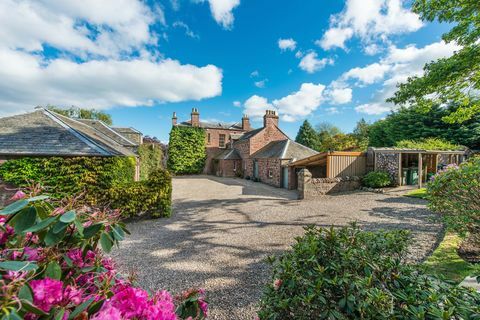 Delford House à vendre dans le pittoresque village de Kinnaird, Perthshire