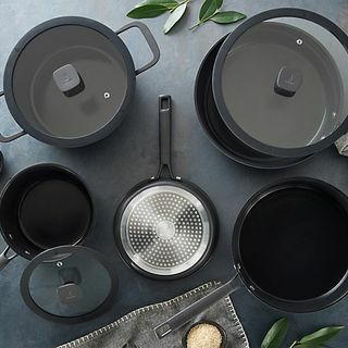 Batterie de cuisine antiadhésive en céramique à 5 couches en fonte d'aluminium de 8 pièces