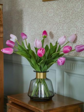 tulipes artificielles, 48 ​​£, petits bourgeons