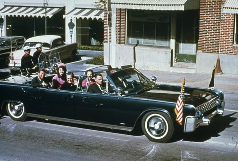 JFK et Jackie Kennedy dans le cortège de Dallas