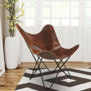 Chaise papillon en cuir marron LR Home