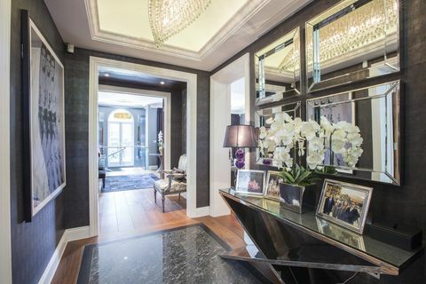 La maison londonienne de rihanna est en vente pour 32 millions de livres sterling