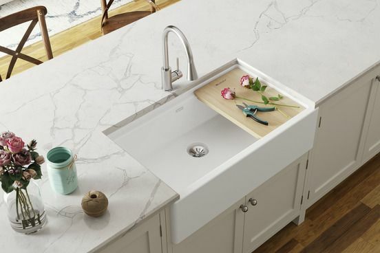 tablier de 10 po quartz luxe avec poste de travail, offert en neuf couleurs, 1 769 $ elkaycom