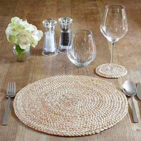 Sets de table tressés à la main en jute Eono, ensemble de 4