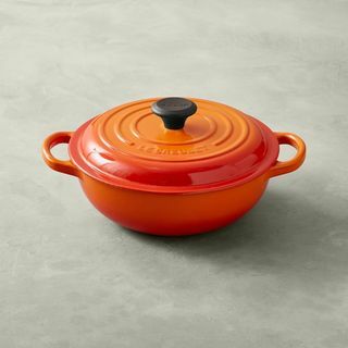 Four français en fonte émaillée Le Creuset