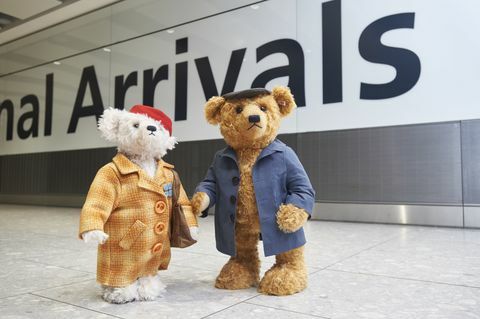 Steiff - M. et Mme Bair aux arrivées d'Heathrow