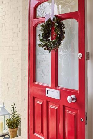 Dulux Weathershield porte d'entrée idée de décoration de Noël - extérieur de la maison - porte rouge