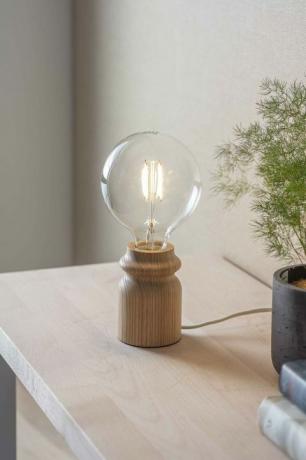 lampe de table, 35 £, commerce de jardin