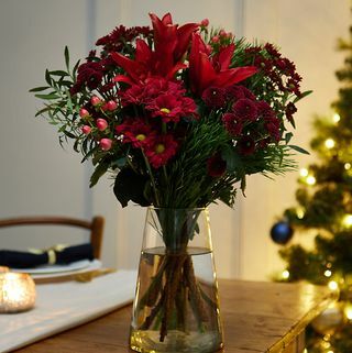 Ready To Arrange Perfect Christmas Bouquet (Livraison à partir du 18 novembre 2021)