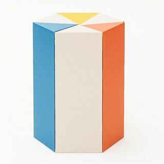 Tabouret en carton Riki Watanabe