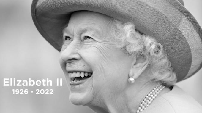 aperçu de Queen Elizabeth II: A Timeline